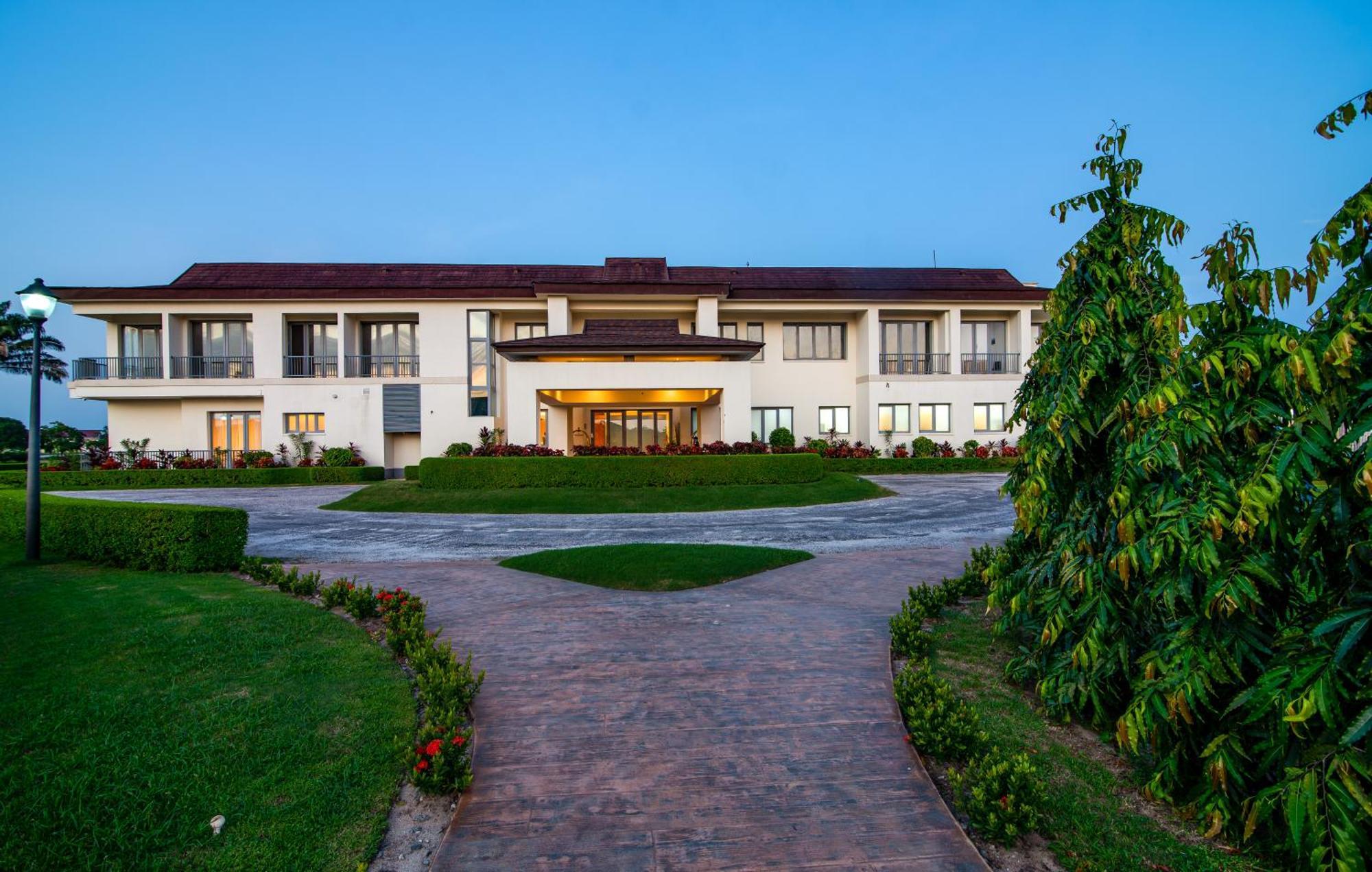 Lakowe Lakes Hotel, Golf And Country Estate By Newmark Лагос Экстерьер фото